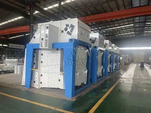 Multi-layer grain cleaning machine in flour milling plant